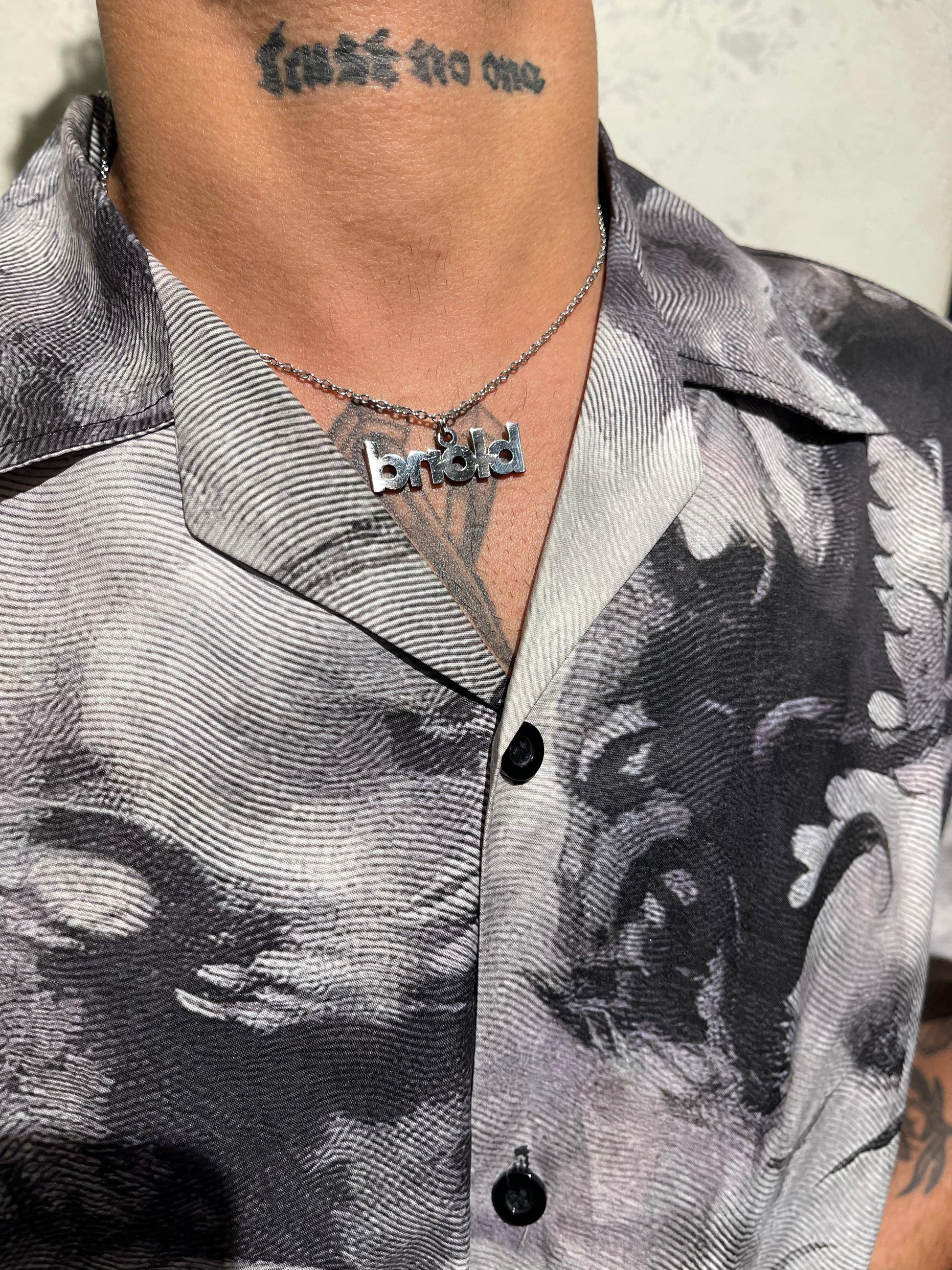 BLOND Necklace